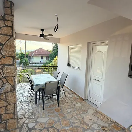 Maison Pelops